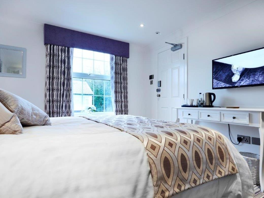 Hotel The Rose And Crown Thorpe-le-Soken Pokoj fotografie